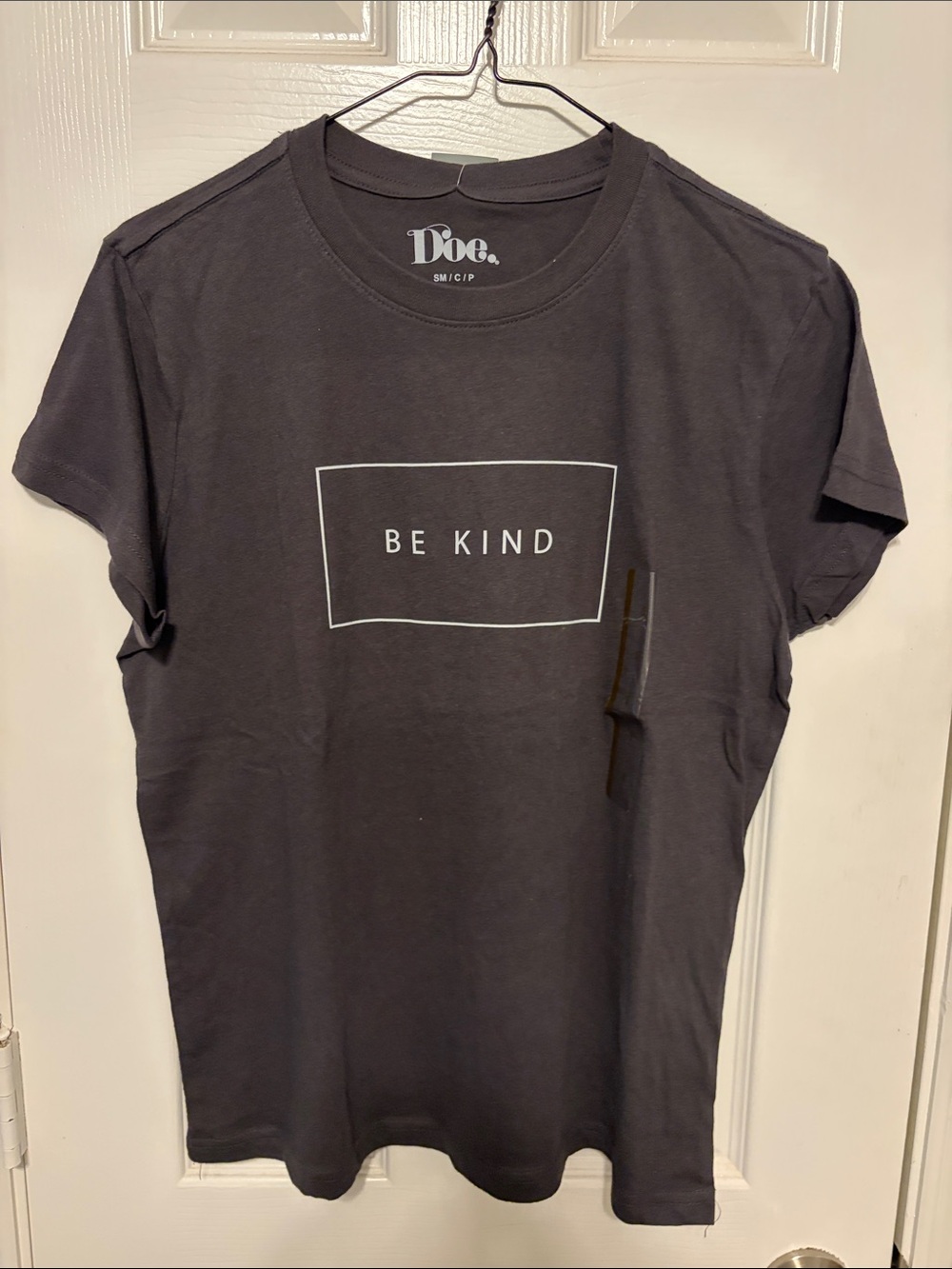 Doe. Women’s "Be Kind" Short Sleeve Tee - Charcoal
